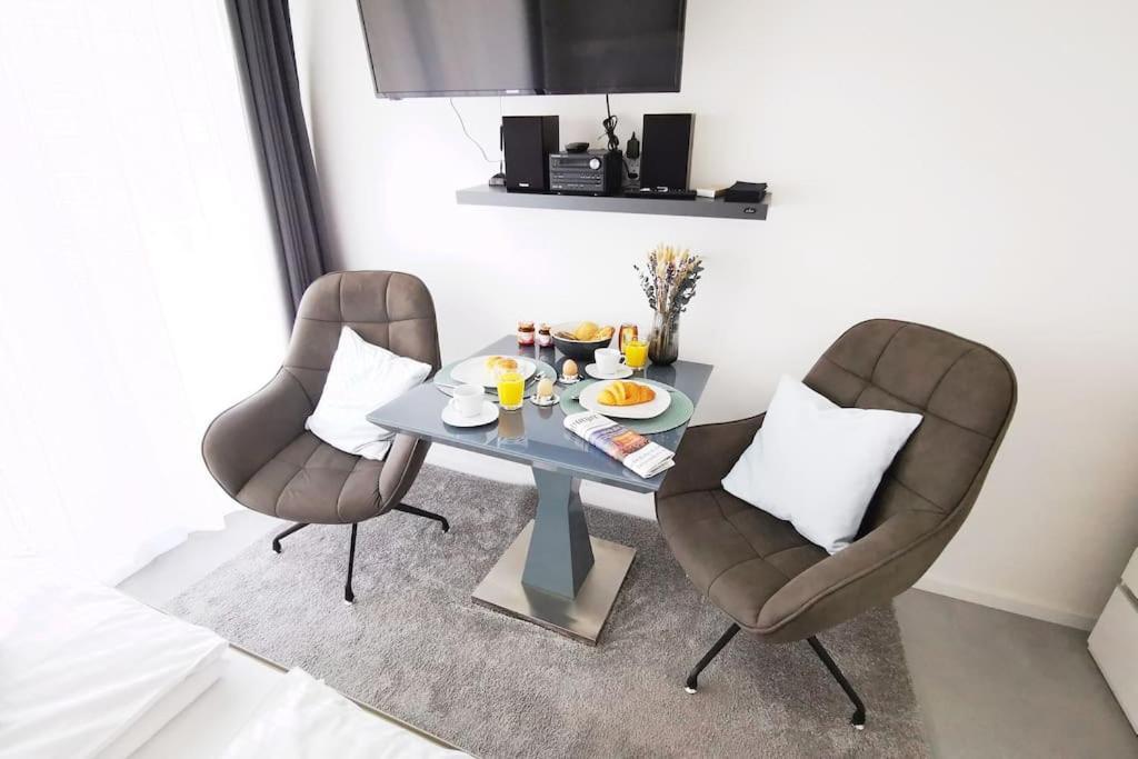 Hh 03 By Rockchair - Superhost Status - Modernes Apartment Mit Sonnigem Balkon & Premium Boxspringbetten In Winterhude - Hamburg Top Geheimtipp Экстерьер фото