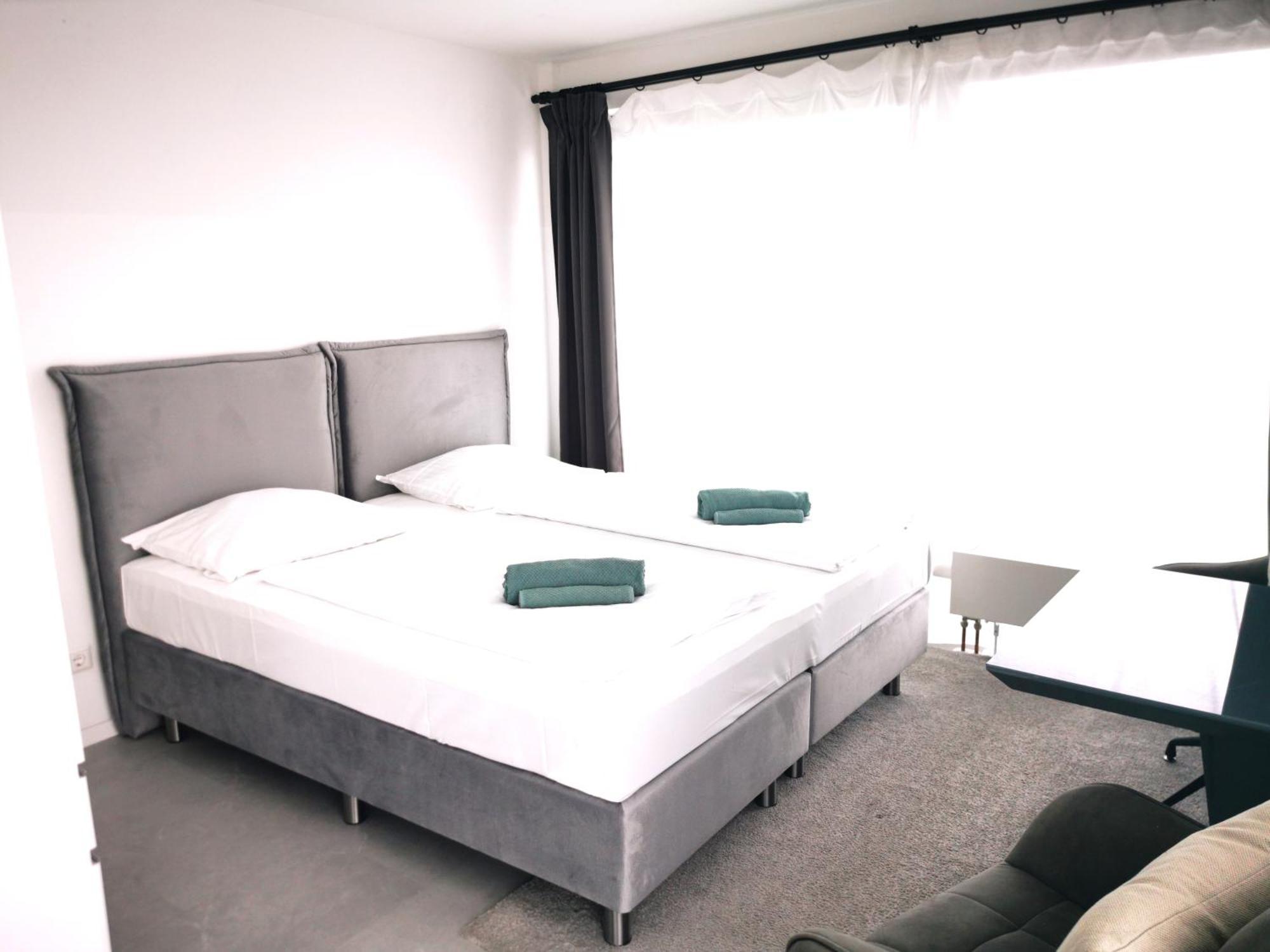 Hh 03 By Rockchair - Superhost Status - Modernes Apartment Mit Sonnigem Balkon & Premium Boxspringbetten In Winterhude - Hamburg Top Geheimtipp Экстерьер фото